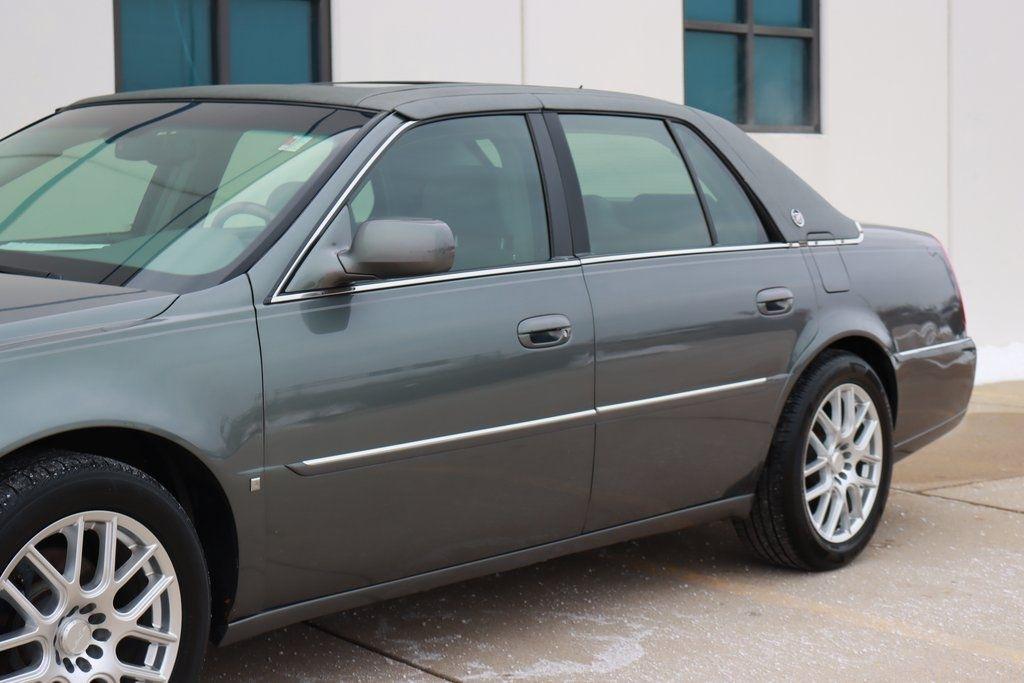 Cadillac DTS  2007