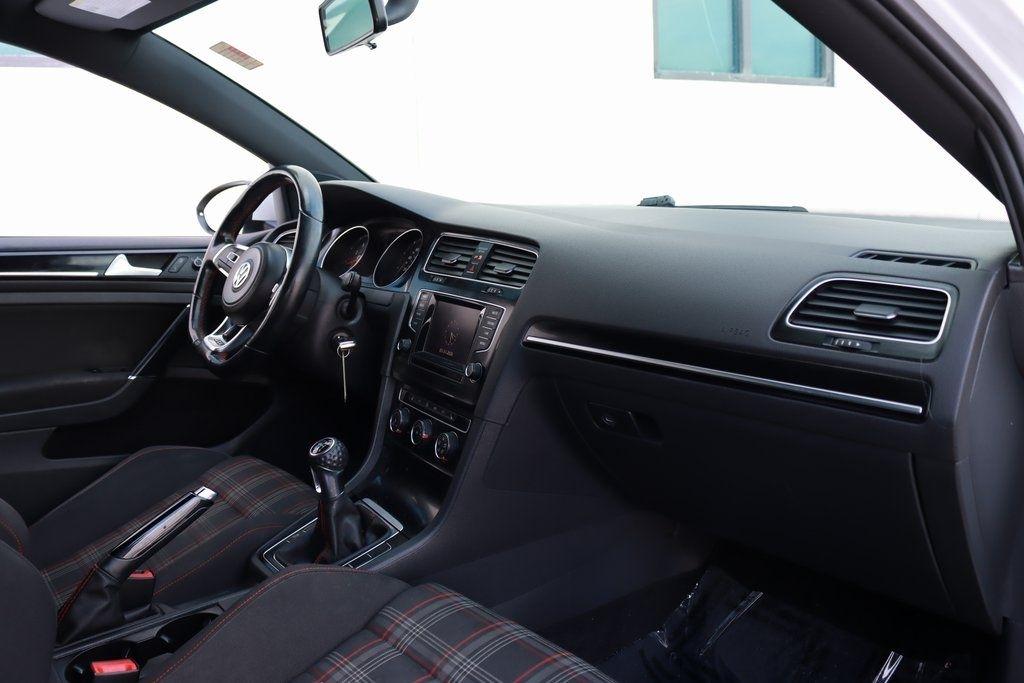 Volkswagen GTI  2015