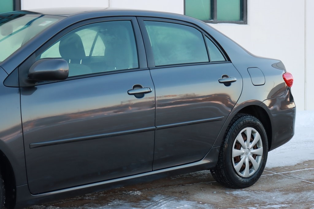 Toyota Corolla  2011