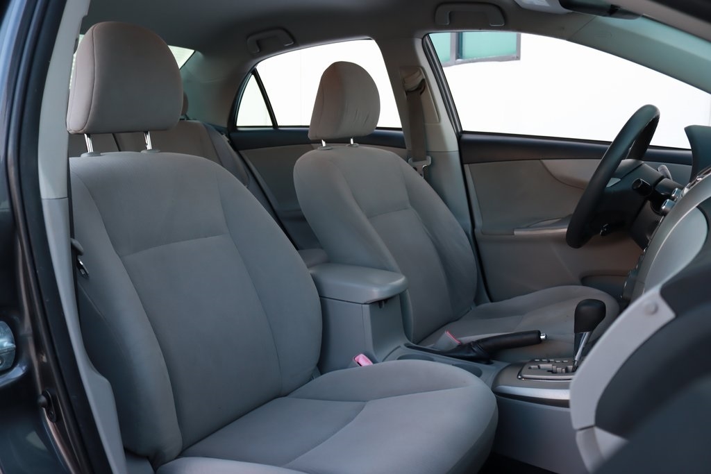 Toyota Corolla  2011