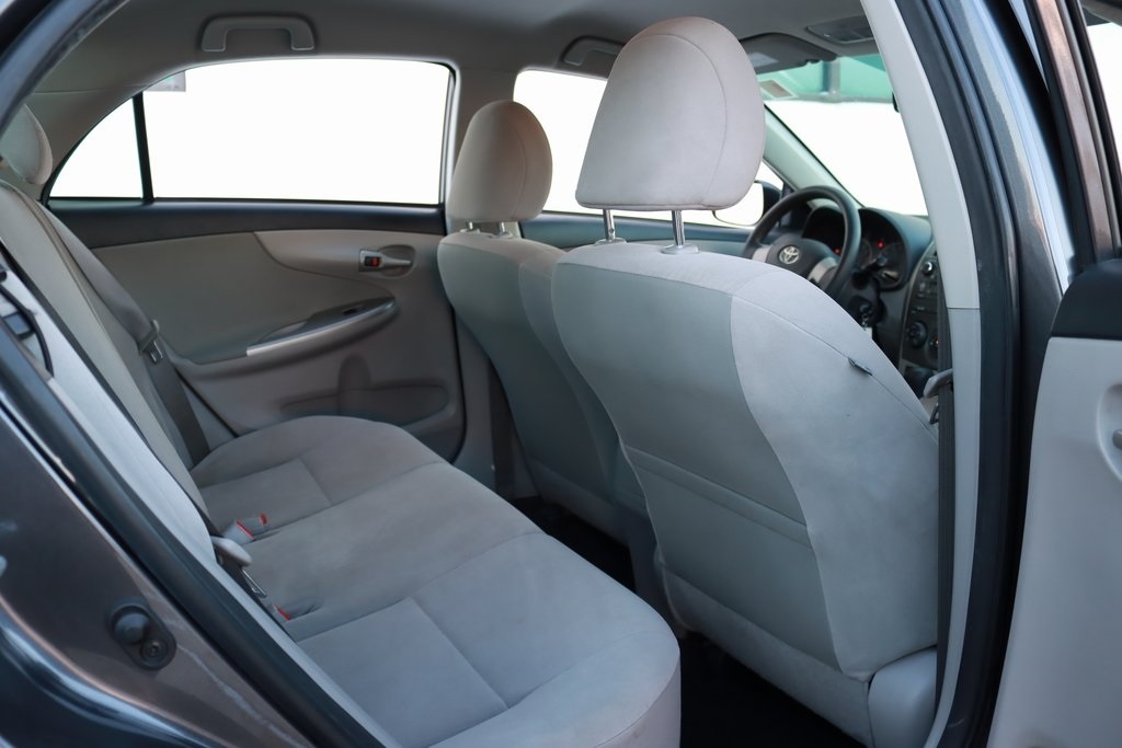 Toyota Corolla  2011