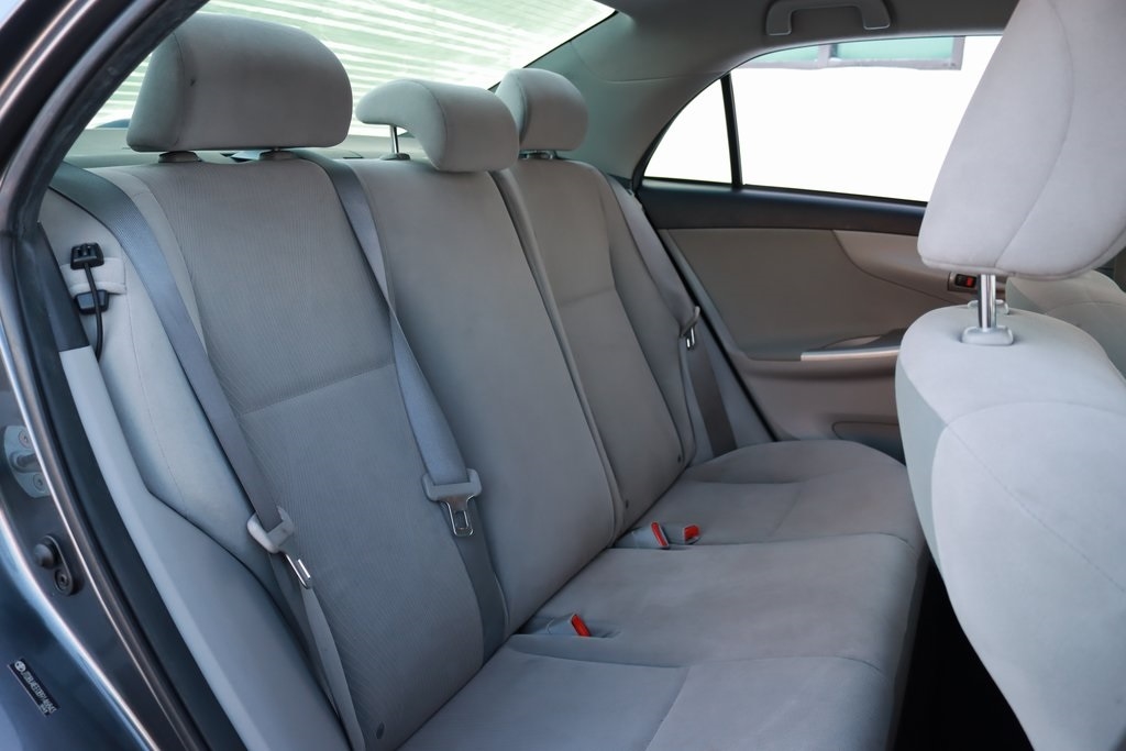 Toyota Corolla  2011