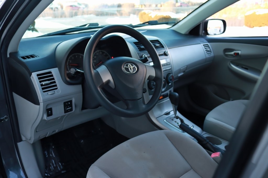 Toyota Corolla  2011