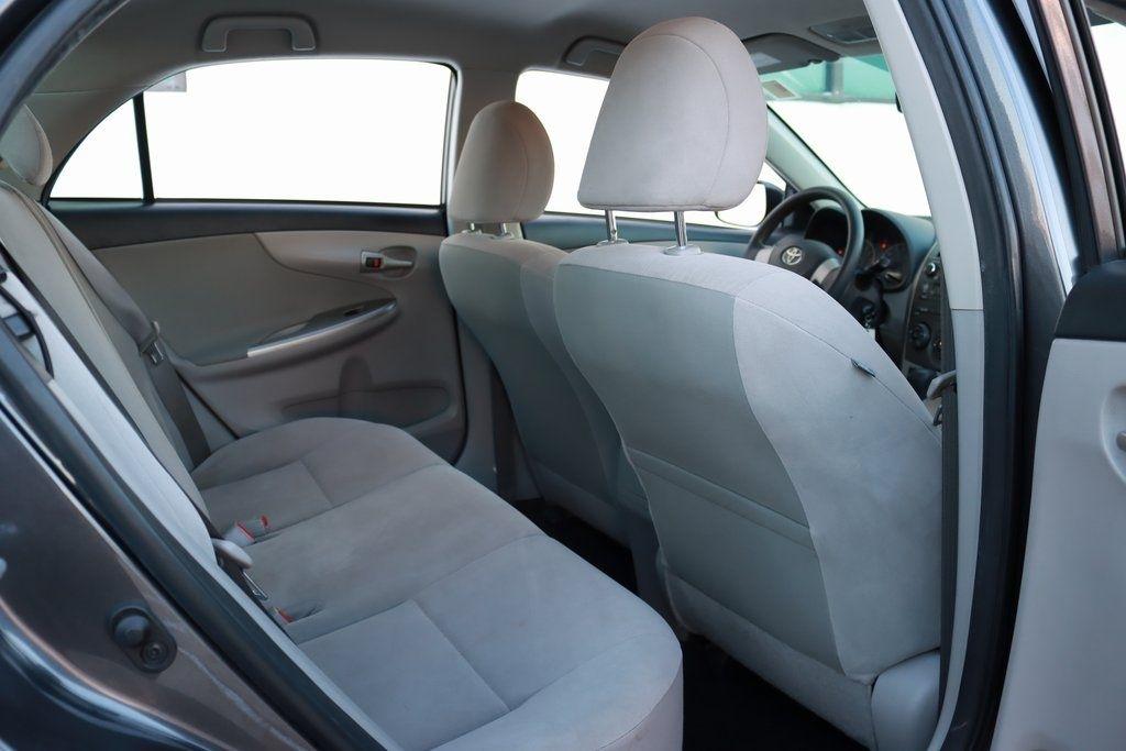 Toyota Corolla  2011