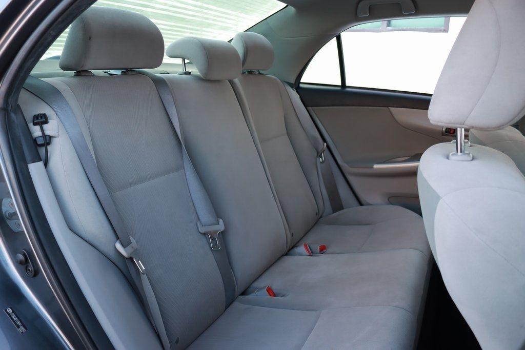 Toyota Corolla  2011