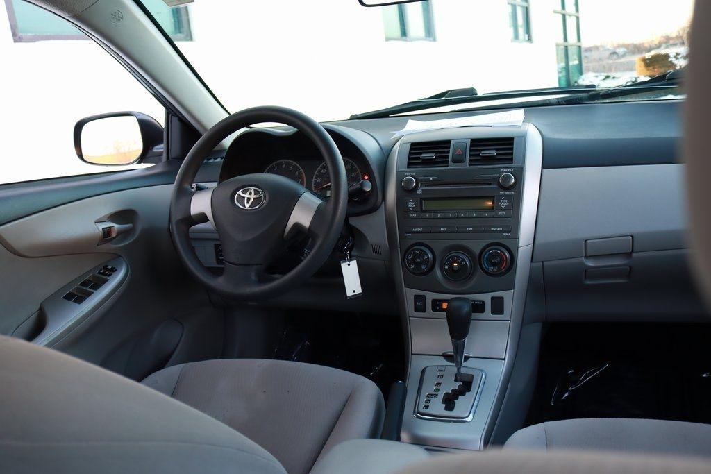 Toyota Corolla  2011