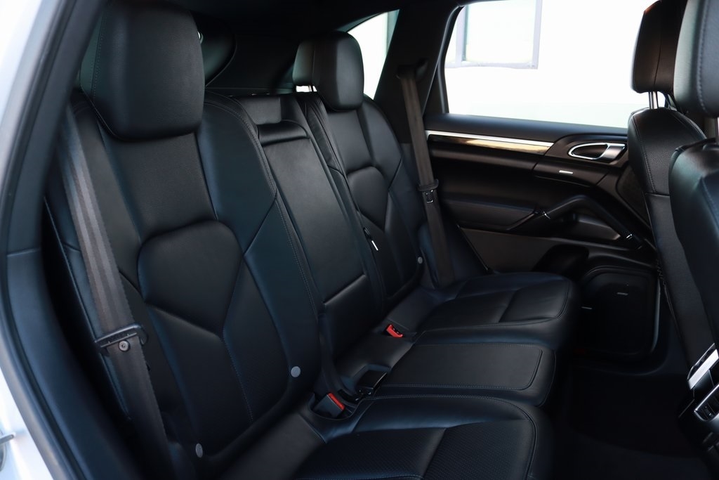 Porsche Cayenne  2013