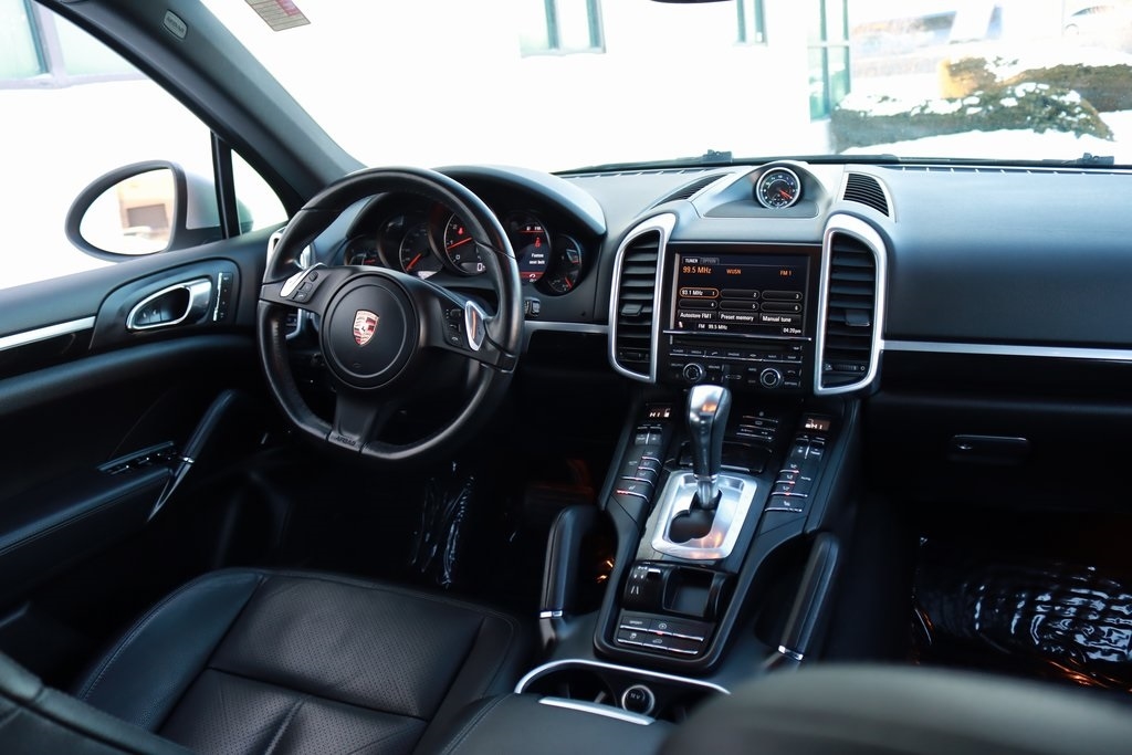 Porsche Cayenne  2013