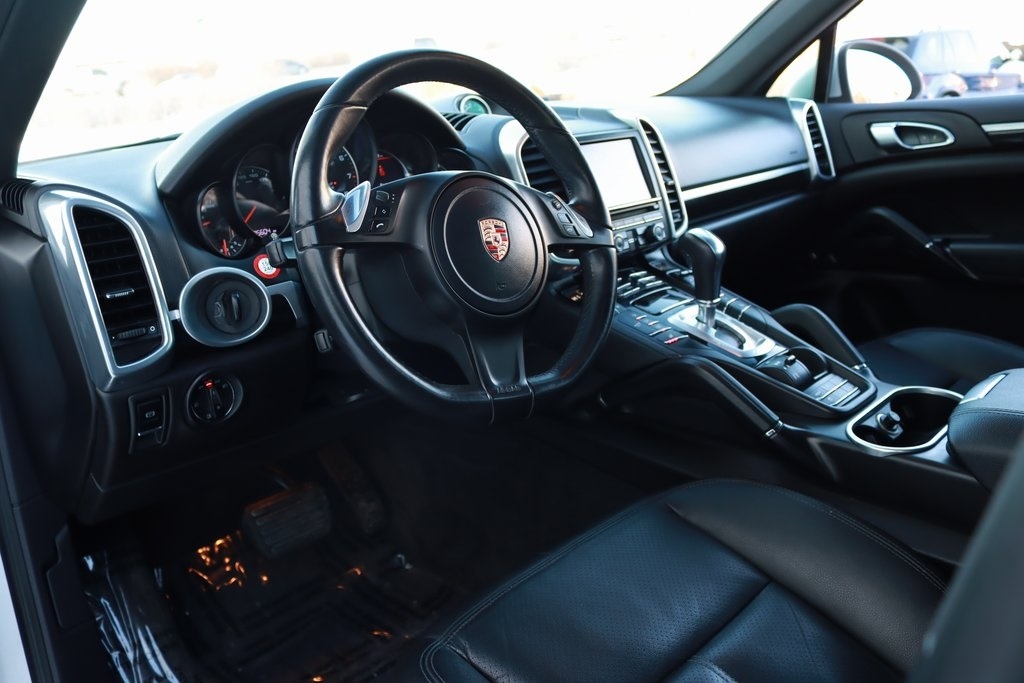 Porsche Cayenne  2013