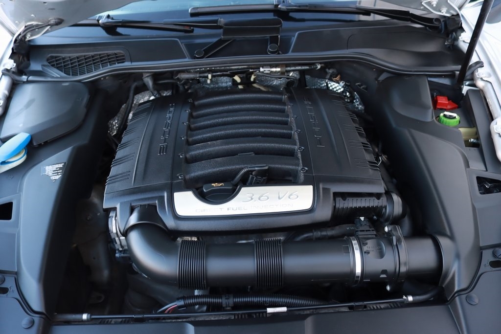 Porsche Cayenne  2013