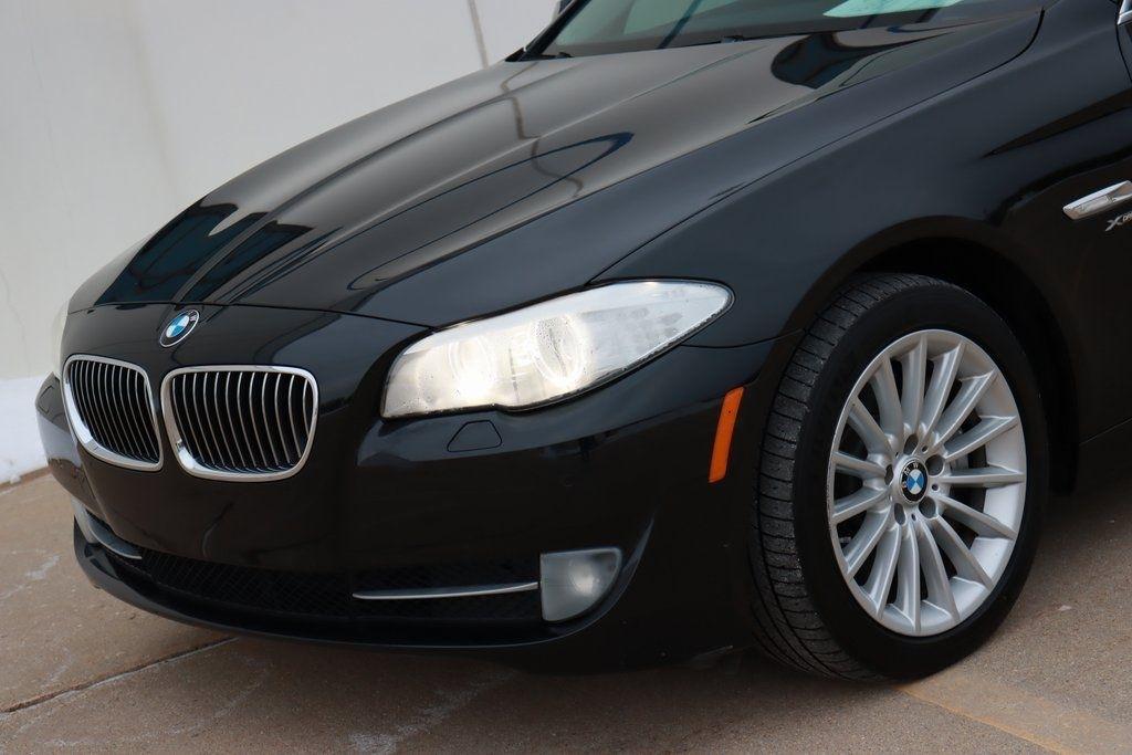 BMW 5-Series  2012