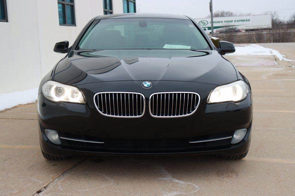 BMW 5-Series  2012