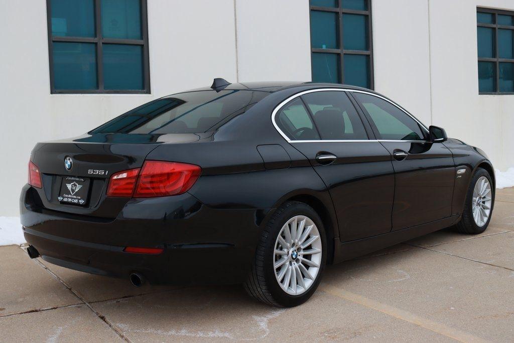 BMW 5-Series  2012