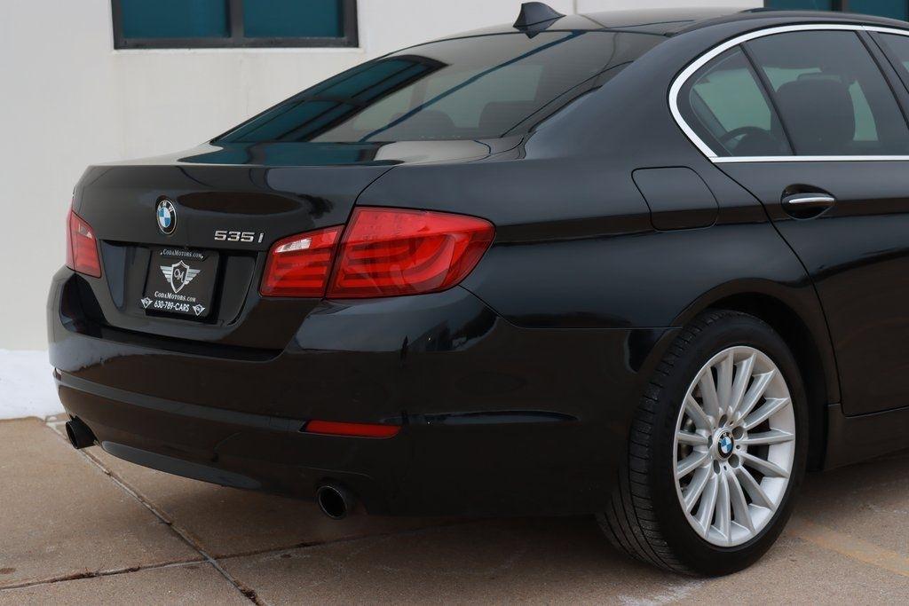 BMW 5-Series  2012