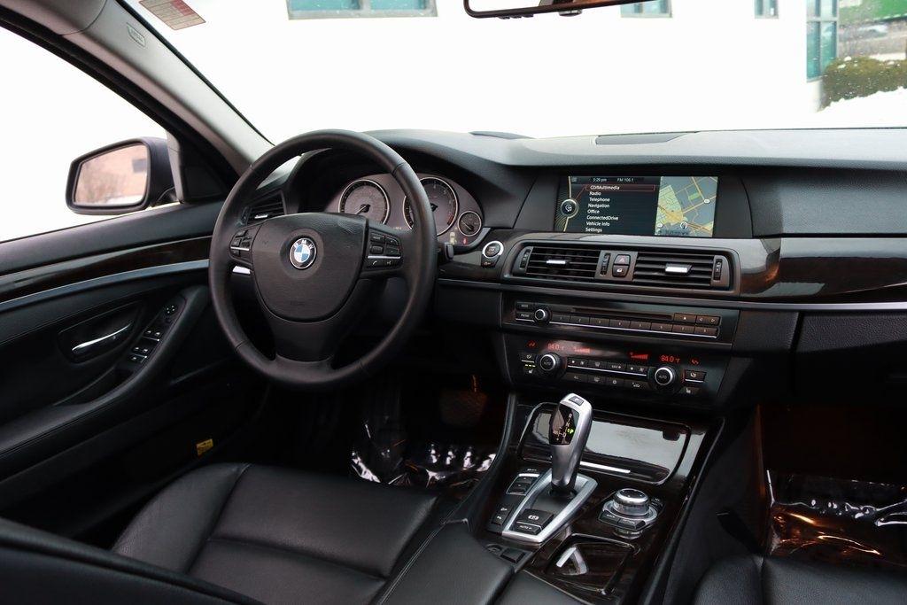 BMW 5-Series  2012