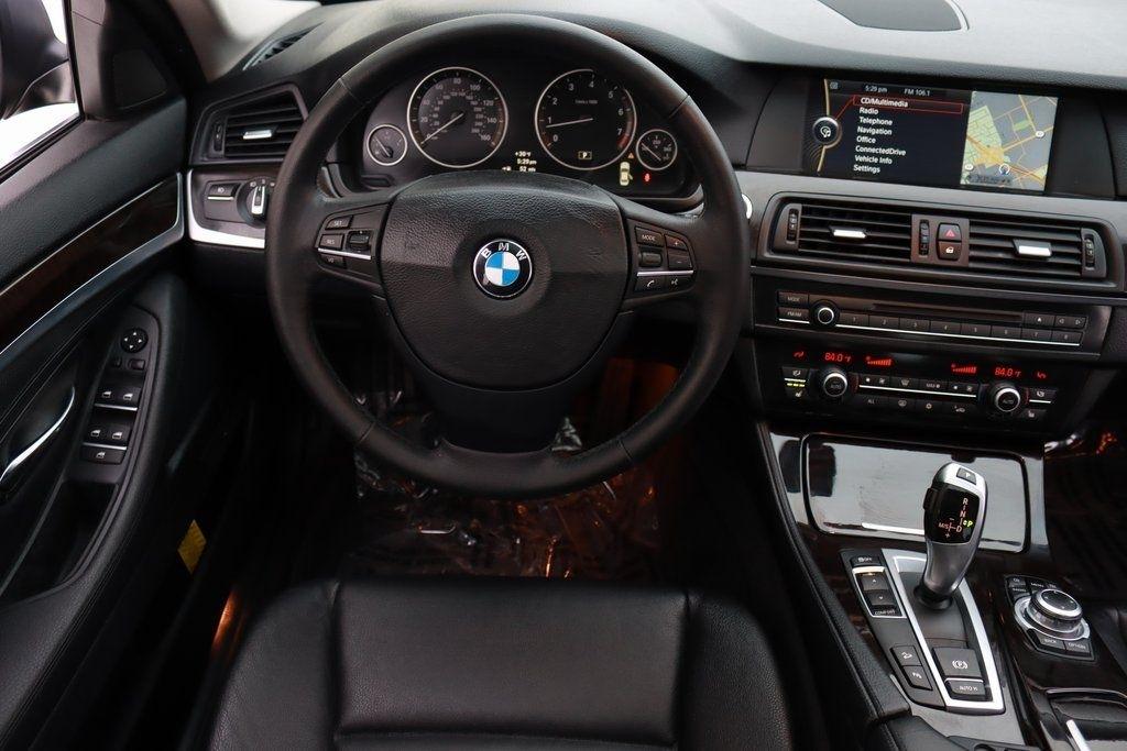 BMW 5-Series  2012