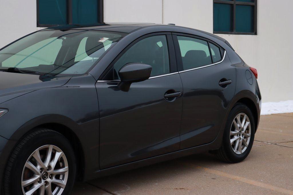 Mazda MAZDA3  2015