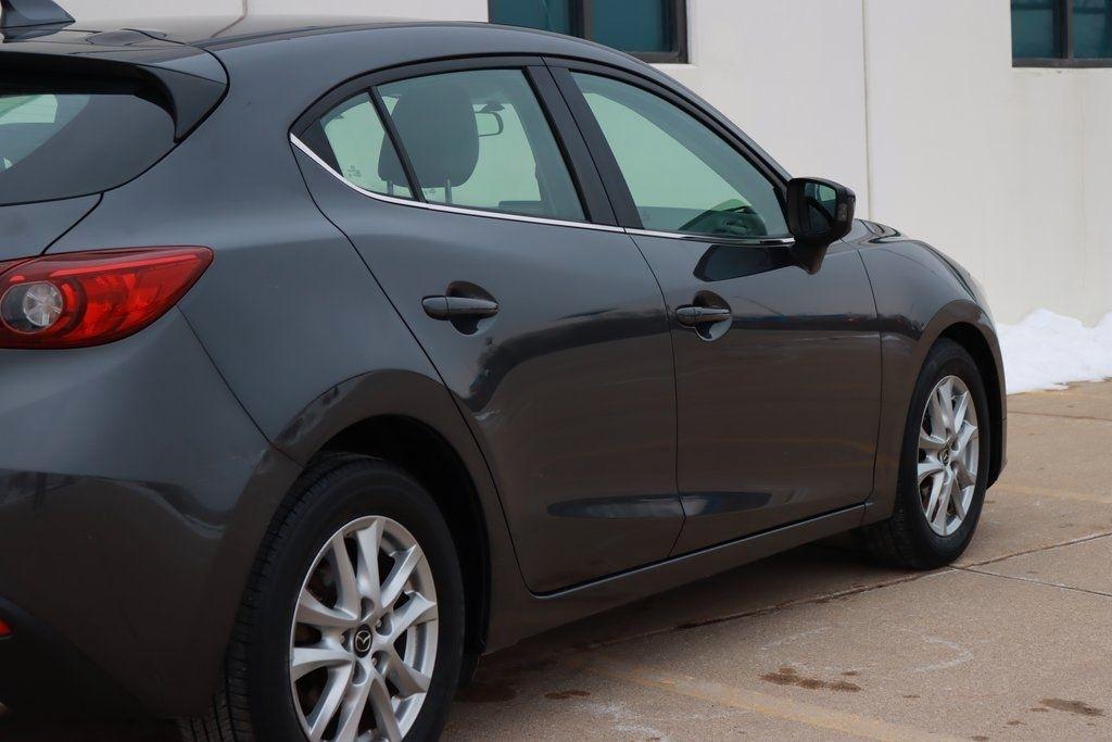 Mazda MAZDA3  2015