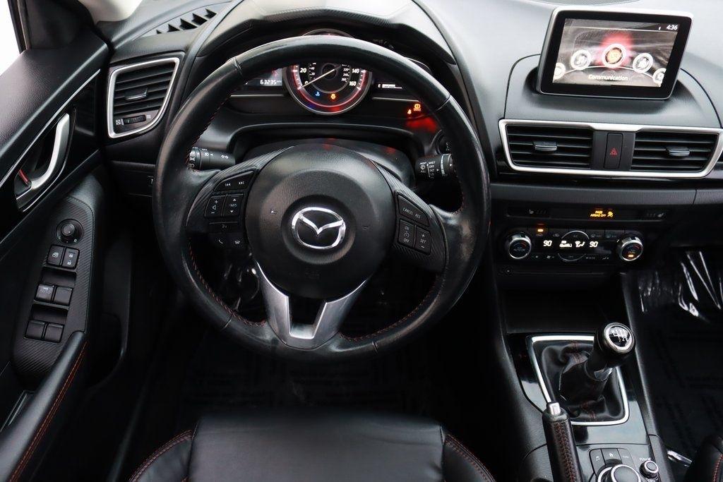 Mazda MAZDA3  2015