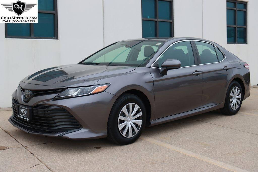 Toyota Camry  2019