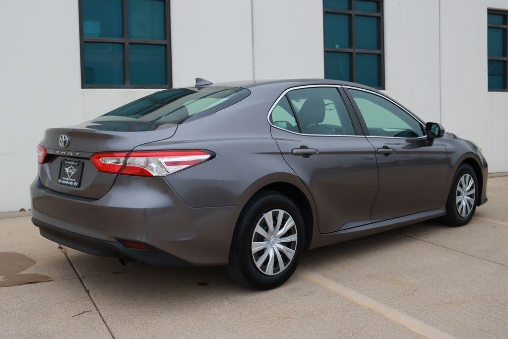 Toyota Camry  2019