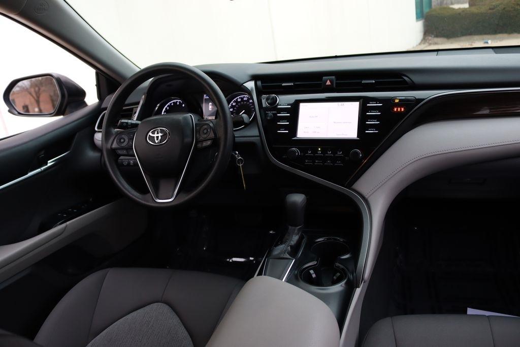 Toyota Camry  2019