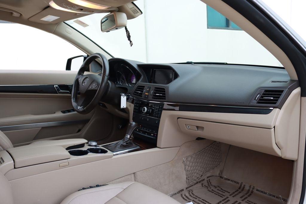 Mercedes-Benz E-Class  2010