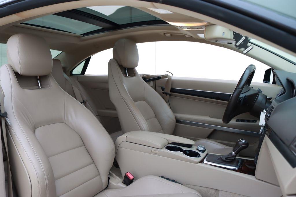 Mercedes-Benz E-Class  2010