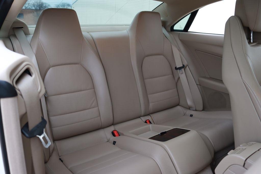 Mercedes-Benz E-Class  2010