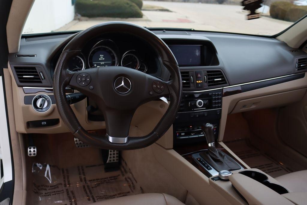 Mercedes-Benz E-Class  2010