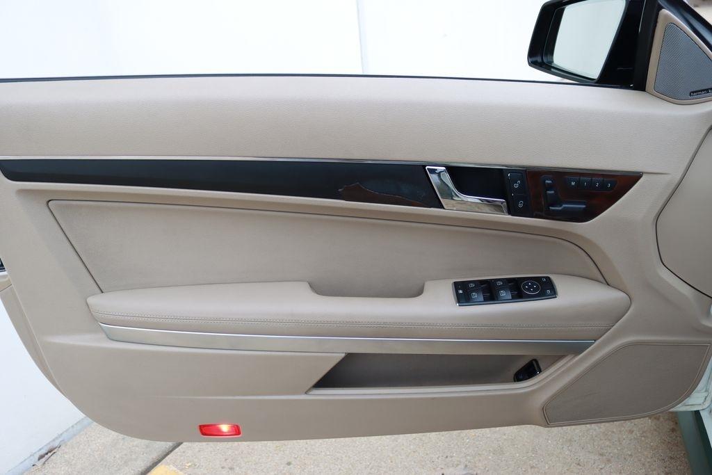 Mercedes-Benz E-Class  2010