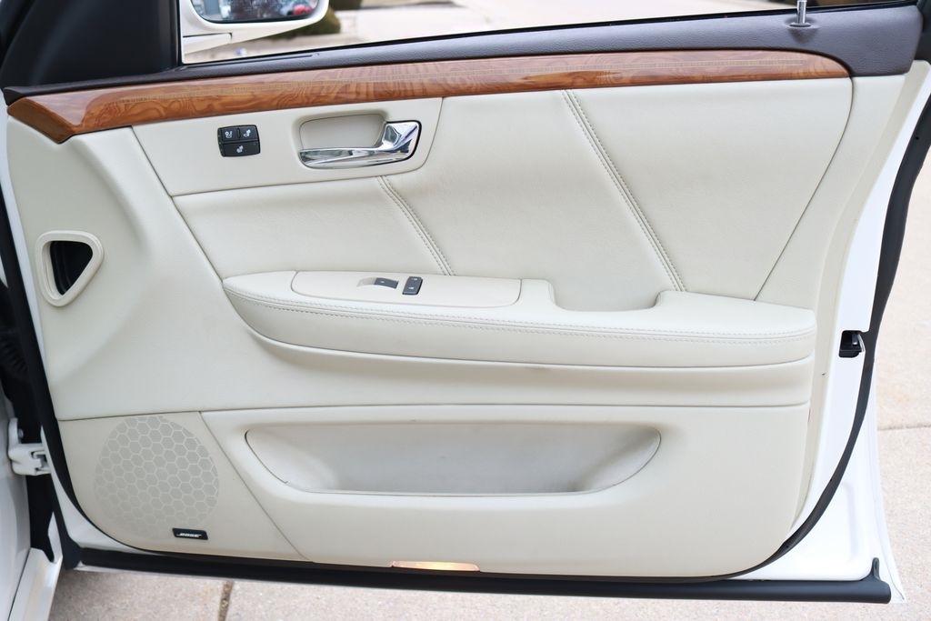 Cadillac DTS  2010