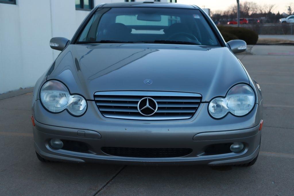 Mercedes-Benz C-Class  2004