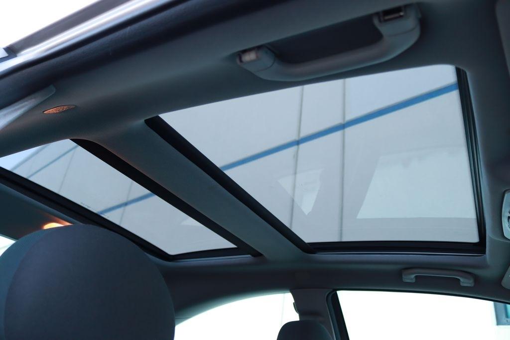 Mercedes-Benz C-Class  2004