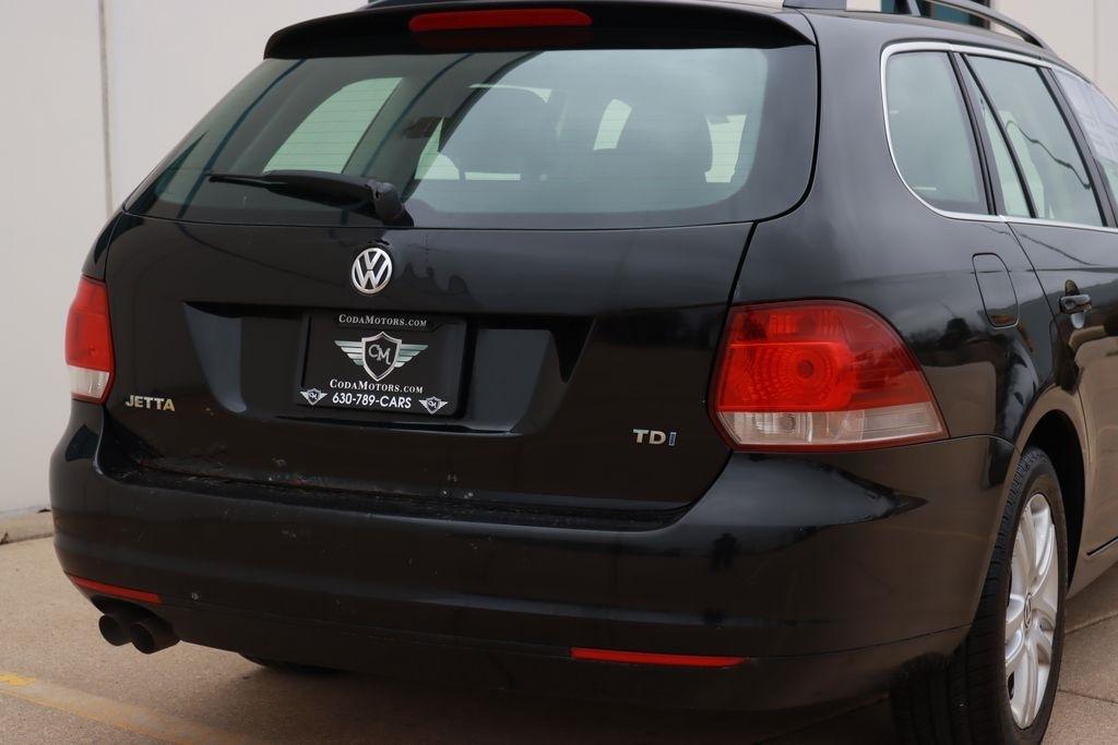 Volkswagen Jetta SportWagen  2011