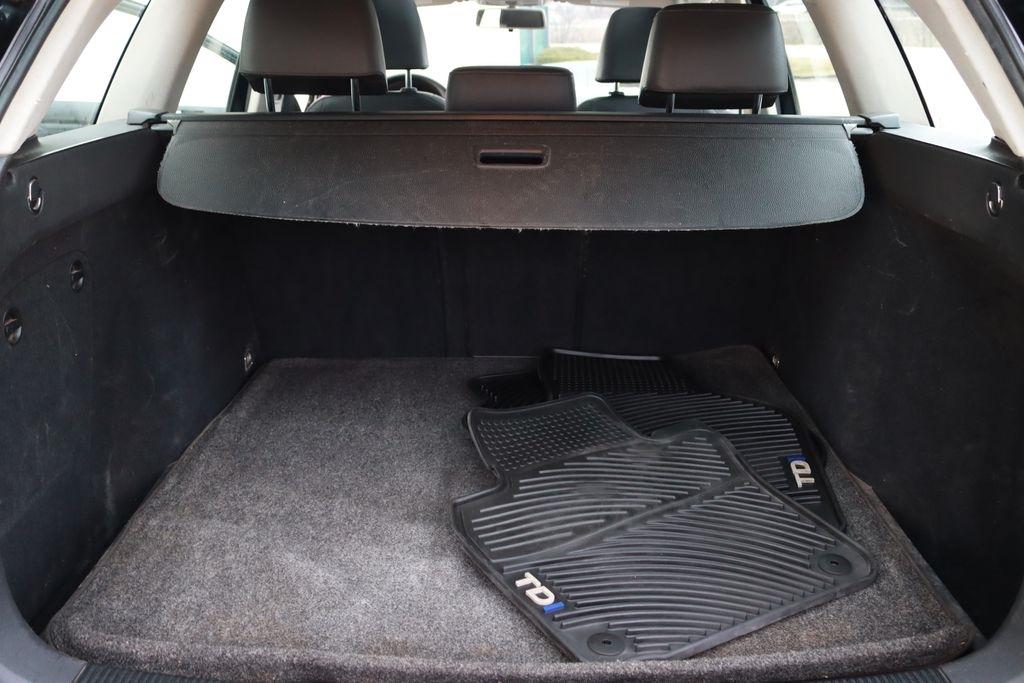 Volkswagen Jetta SportWagen  2011