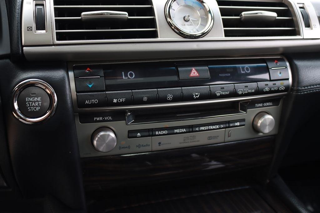 Lexus LS 460  2015