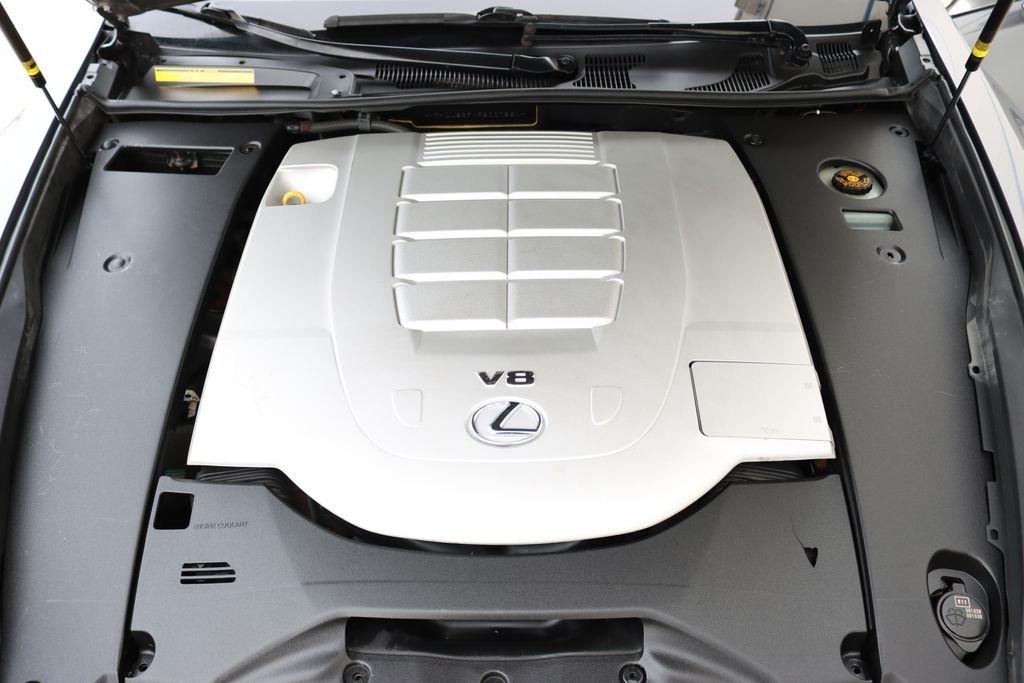 Lexus LS 460  2015
