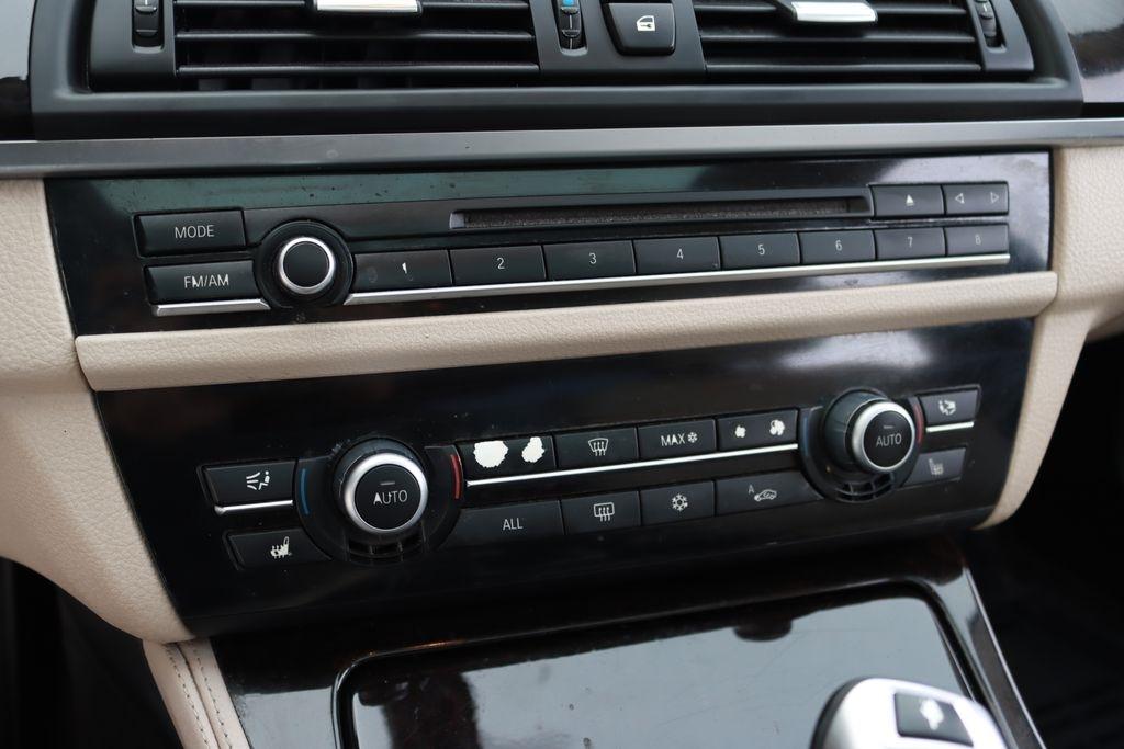 BMW 5-Series  2012