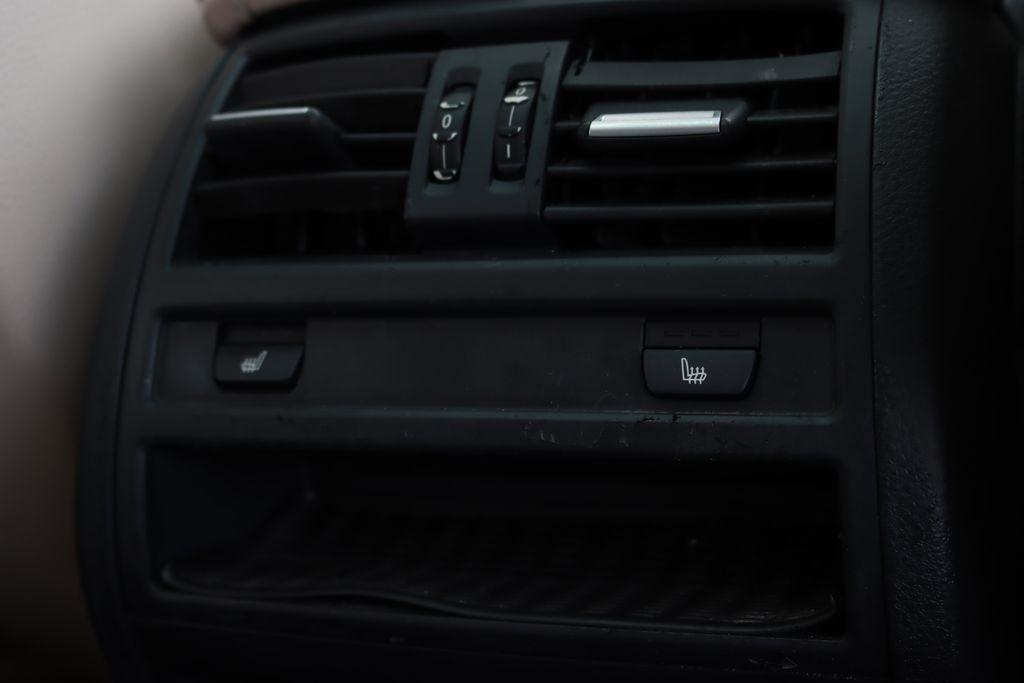 BMW 5-Series  2012