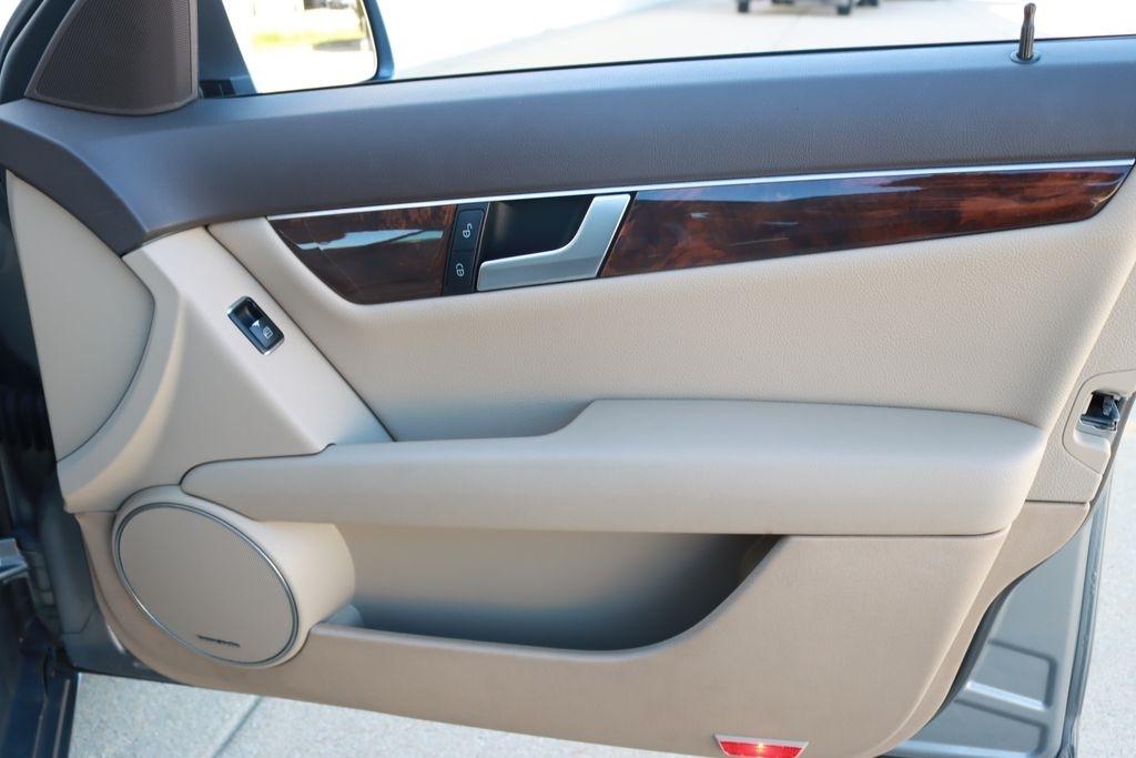 Mercedes-Benz C-Class  2012