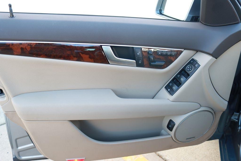 Mercedes-Benz C-Class  2012