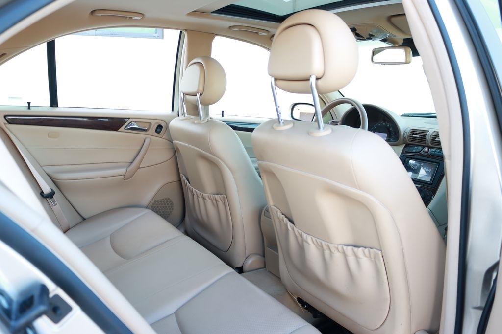 Mercedes-Benz C-Class  2001