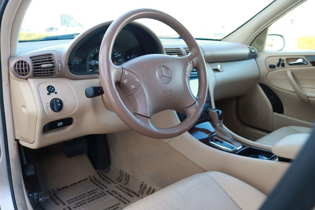 Mercedes-Benz C-Class  2001