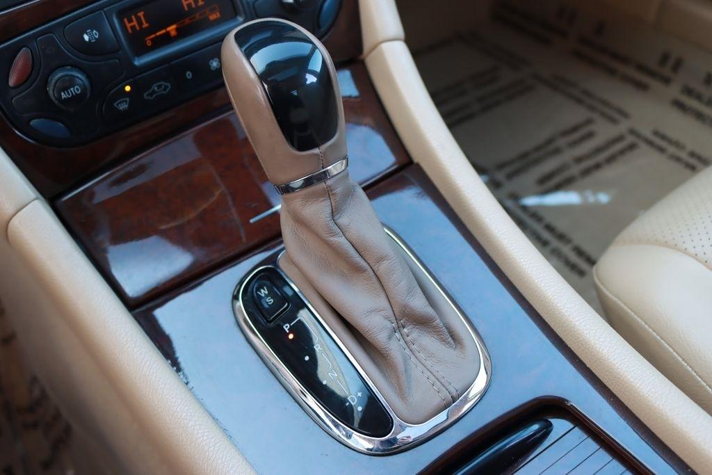 Mercedes-Benz C-Class  2001