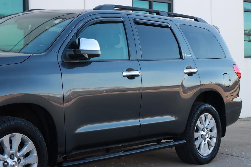 Toyota Sequoia  2016