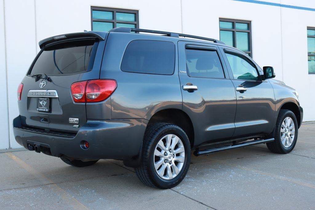 Toyota Sequoia  2016