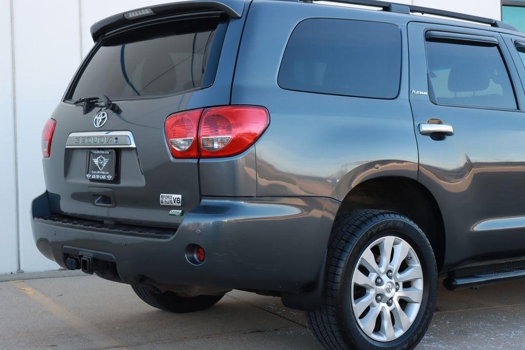 Toyota Sequoia  2016