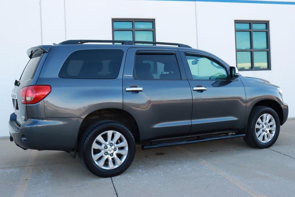 Toyota Sequoia  2016