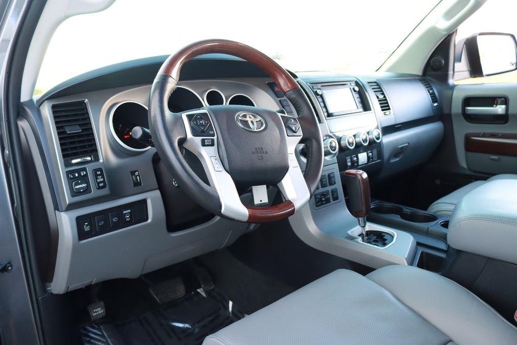 Toyota Sequoia  2016